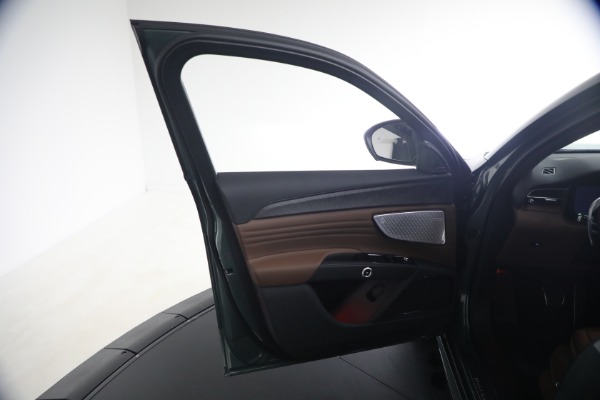 New 2026 Maserati Grecale Modena V6 for sale $96,295 at Alfa Romeo of Westport in Westport CT 06880 23