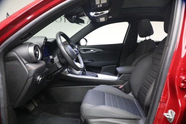 Used 2024 Alfa Romeo Tonale Hybrid Ti for sale $29,900 at Alfa Romeo of Westport in Westport CT 06880 15