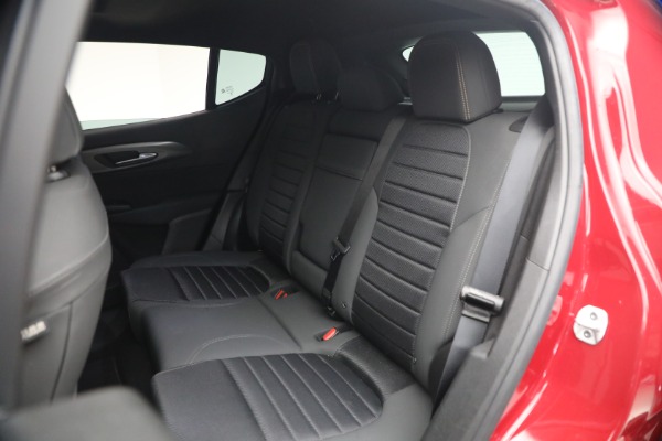 Used 2024 Alfa Romeo Tonale Hybrid Ti for sale $29,900 at Alfa Romeo of Westport in Westport CT 06880 19