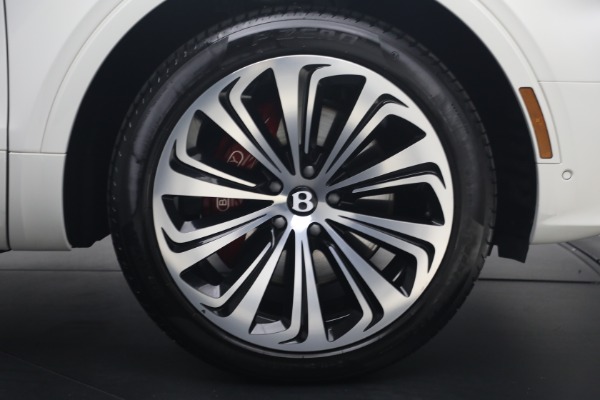 Used 2022 Bentley Bentayga V8 for sale $137,900 at Alfa Romeo of Westport in Westport CT 06880 17