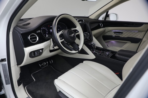 Used 2022 Bentley Bentayga V8 for sale $137,900 at Alfa Romeo of Westport in Westport CT 06880 19