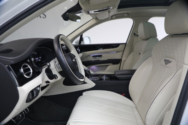 Used 2022 Bentley Bentayga V8 for sale $137,900 at Alfa Romeo of Westport in Westport CT 06880 20