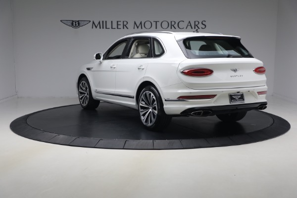 Used 2022 Bentley Bentayga V8 for sale $137,900 at Alfa Romeo of Westport in Westport CT 06880 5