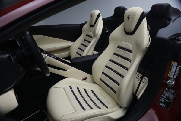 Used 2025 Ferrari Roma Spider for sale $317,900 at Alfa Romeo of Westport in Westport CT 06880 13