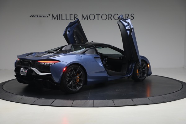 New 2026 McLaren Artura Spider Performance for sale $336,300 at Alfa Romeo of Westport in Westport CT 06880 18