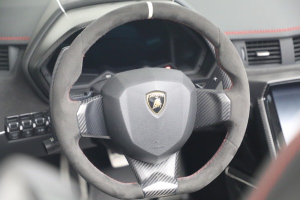 Used 2017 Lamborghini Centenario Roadster for sale $3,995,000 at Alfa Romeo of Westport in Westport CT 06880 17