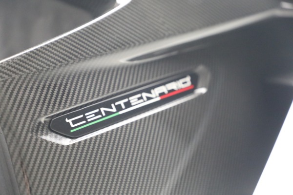 Used 2017 Lamborghini Centenario Roadster for sale $3,995,000 at Alfa Romeo of Westport in Westport CT 06880 25