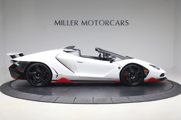 Used 2017 Lamborghini Centenario Roadster for sale $3,995,000 at Alfa Romeo of Westport in Westport CT 06880 8
