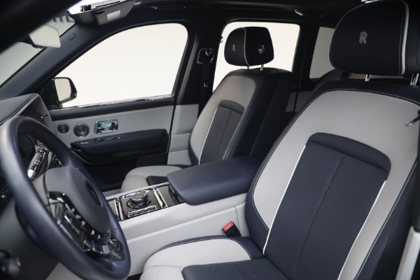 Used 2022 Rolls-Royce Black Badge Cullinan for sale $299,900 at Alfa Romeo of Westport in Westport CT 06880 17