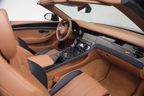 New 2026 Bentley Continental GTC for sale $401,300 at Alfa Romeo of Westport in Westport CT 06880 27
