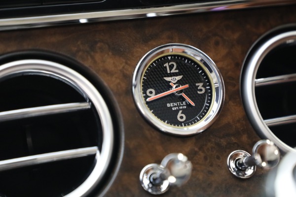 New 2026 Bentley Continental GTC Azure for sale $390,870 at Alfa Romeo of Westport in Westport CT 06880 27