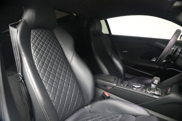Used 2020 Audi R8 5.2 quattro V10 performance for sale $213,900 at Alfa Romeo of Westport in Westport CT 06880 24