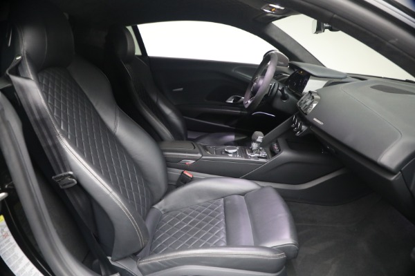 Used 2020 Audi R8 5.2 quattro V10 performance for sale $213,900 at Alfa Romeo of Westport in Westport CT 06880 25