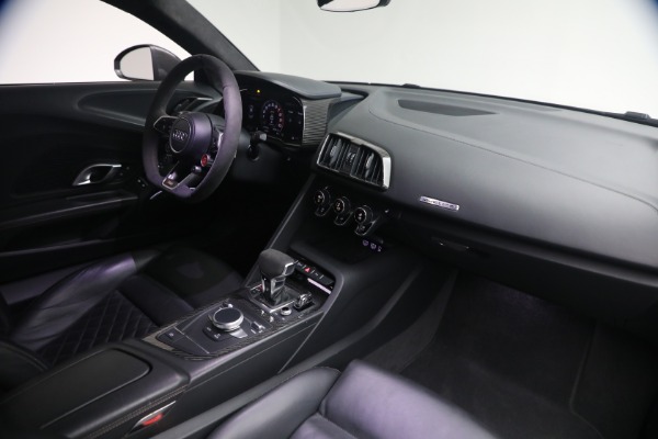Used 2020 Audi R8 5.2 quattro V10 performance for sale $213,900 at Alfa Romeo of Westport in Westport CT 06880 26