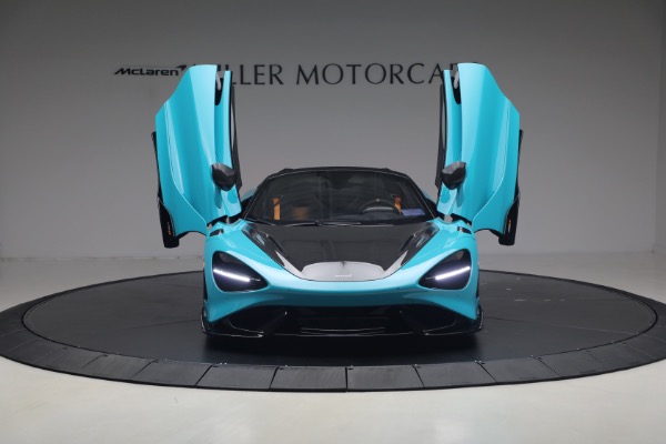 Used 2022 McLaren 765LT Spider for sale $599,900 at Alfa Romeo of Westport in Westport CT 06880 13