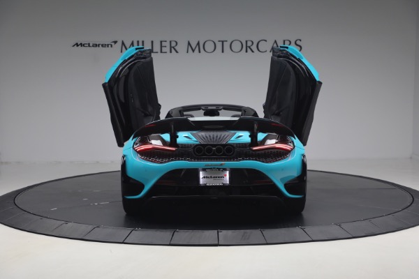Used 2022 McLaren 765LT Spider for sale $599,900 at Alfa Romeo of Westport in Westport CT 06880 17