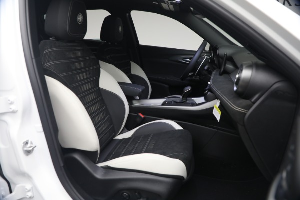 New 2026 Alfa Romeo Tonale Sport Speciale for sale $49,190 at Alfa Romeo of Westport in Westport CT 06880 16