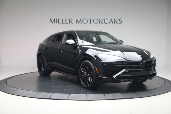 Used 2025 Lamborghini Urus SE for sale $305,900 at Alfa Romeo of Westport in Westport CT 06880 11