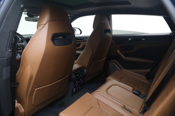 Used 2025 Lamborghini Urus SE for sale $305,900 at Alfa Romeo of Westport in Westport CT 06880 18
