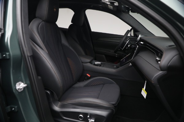 New 2026 Maserati Grecale Modena V6 for sale $96,825 at Alfa Romeo of Westport in Westport CT 06880 14