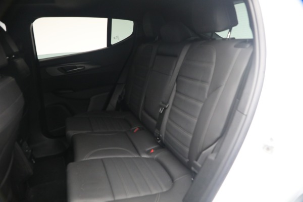 Used 2024 Alfa Romeo Tonale Hybrid Ti for sale $26,900 at Alfa Romeo of Westport in Westport CT 06880 20