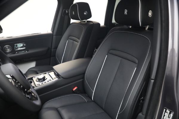 New 2027 Rolls-Royce Black Badge Cullinan for sale $576,350 at Alfa Romeo of Westport in Westport CT 06880 18