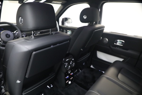 New 2027 Rolls-Royce Black Badge Cullinan for sale $576,350 at Alfa Romeo of Westport in Westport CT 06880 26