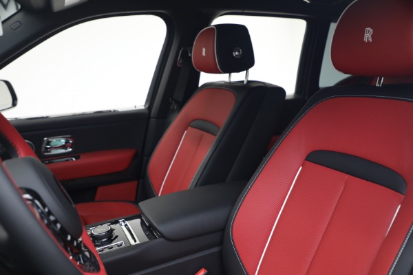 New 2027 Rolls-Royce Black Badge Cullinan for sale $588,050 at Alfa Romeo of Westport in Westport CT 06880 17