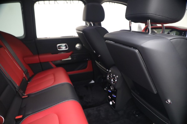 New 2027 Rolls-Royce Black Badge Cullinan for sale $588,050 at Alfa Romeo of Westport in Westport CT 06880 23
