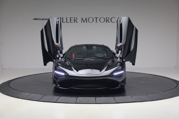 New 2027 McLaren 750S Spider Performance for sale $468,650 at Alfa Romeo of Westport in Westport CT 06880 13