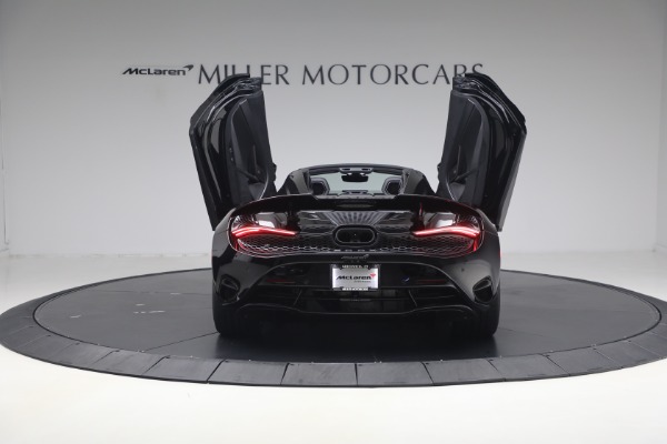 New 2027 McLaren 750S Spider Performance for sale $468,650 at Alfa Romeo of Westport in Westport CT 06880 17