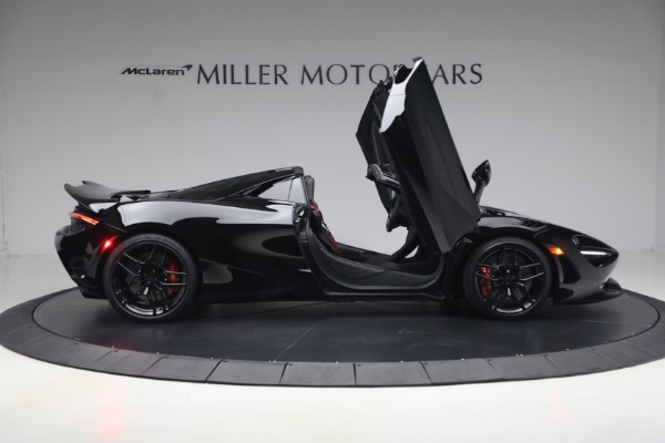 New 2027 McLaren 750S Spider Performance for sale $468,650 at Alfa Romeo of Westport in Westport CT 06880 19