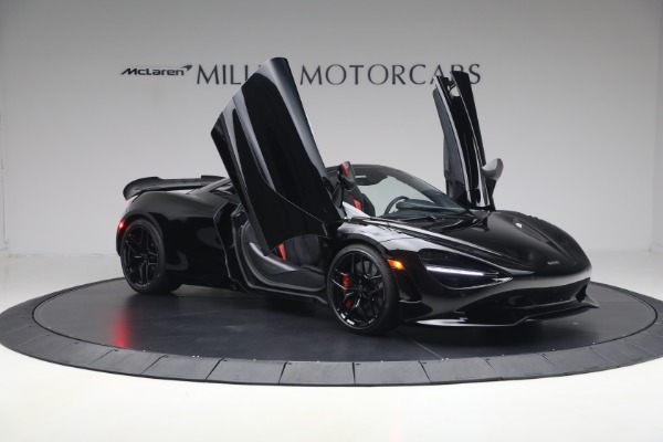 New 2027 McLaren 750S Spider Performance for sale $468,650 at Alfa Romeo of Westport in Westport CT 06880 20