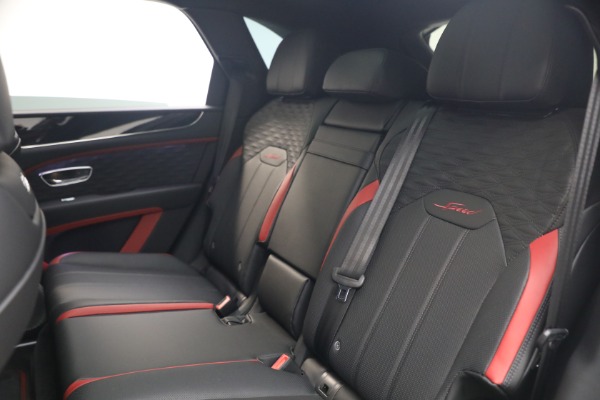 New 2026 Bentley Bentayga Speed V8 for sale $334,815 at Alfa Romeo of Westport in Westport CT 06880 20