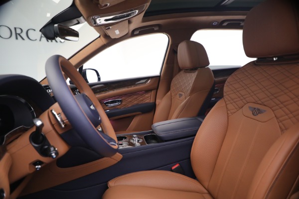 New 2026 Bentley Bentayga Azure V8 for sale $291,615 at Alfa Romeo of Westport in Westport CT 06880 17