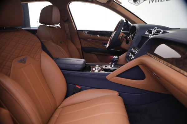 New 2026 Bentley Bentayga Azure V8 for sale $291,615 at Alfa Romeo of Westport in Westport CT 06880 23