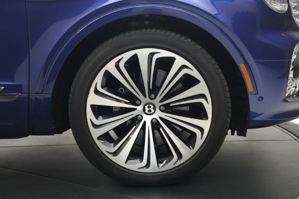 Used 2022 Bentley Bentayga V8 for sale $129,900 at Alfa Romeo of Westport in Westport CT 06880 14