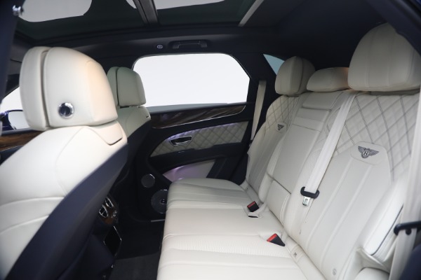 Used 2022 Bentley Bentayga V8 for sale $129,900 at Alfa Romeo of Westport in Westport CT 06880 21