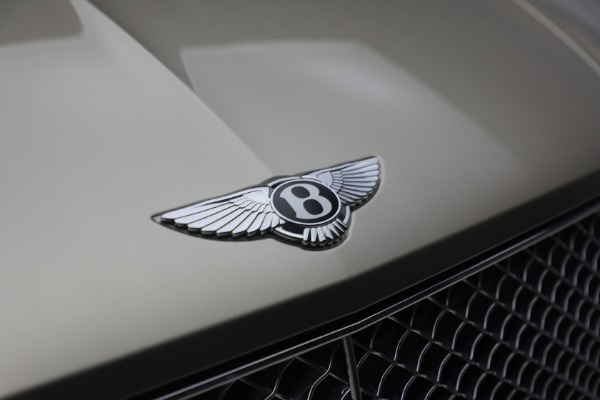 Used 2021 Bentley Bentayga V8 for sale $119,900 at Alfa Romeo of Westport in Westport CT 06880 13