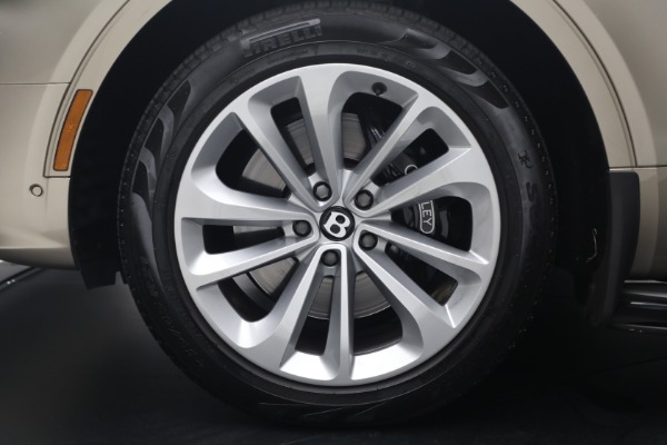 Used 2021 Bentley Bentayga V8 for sale $119,900 at Alfa Romeo of Westport in Westport CT 06880 14