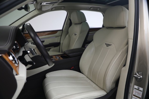 Used 2021 Bentley Bentayga V8 for sale $119,900 at Alfa Romeo of Westport in Westport CT 06880 20