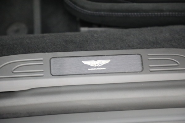 New 2026 Aston Martin Vantage Roadster for sale $263,400 at Alfa Romeo of Westport in Westport CT 06880 27