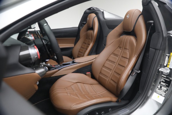 Used 2021 Ferrari 812 GTS for sale $1,039,900 at Alfa Romeo of Westport in Westport CT 06880 15