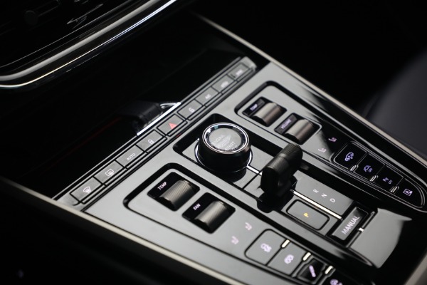 Used 2025 Aston Martin DBX 707 for sale $206,900 at Alfa Romeo of Westport in Westport CT 06880 27