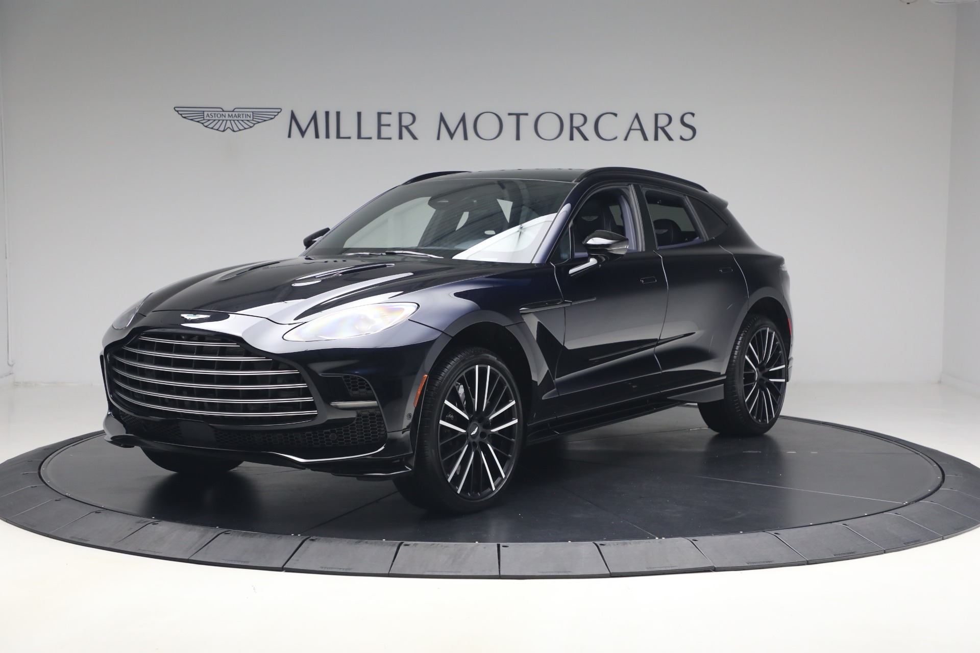 Used 2025 Aston Martin DBX 707 for sale $206,900 at Alfa Romeo of Westport in Westport CT 06880 1