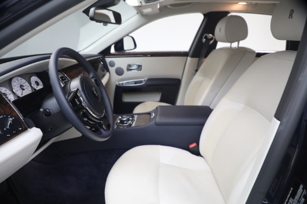 Used 2014 Rolls-Royce Ghost for sale $139,900 at Alfa Romeo of Westport in Westport CT 06880 22