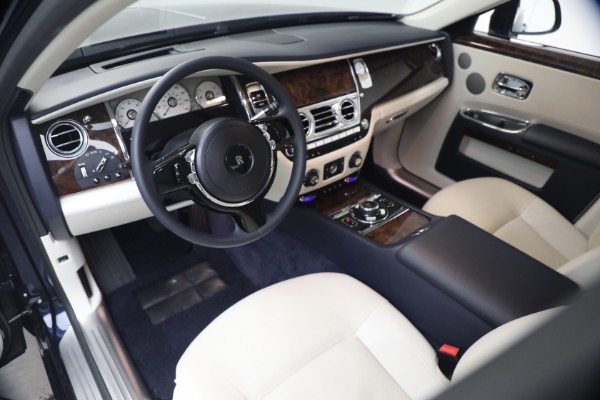 Used 2014 Rolls-Royce Ghost for sale $139,900 at Alfa Romeo of Westport in Westport CT 06880 23