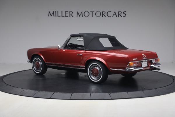Used 1968 Mercedes-Benz 280SL for sale $229,900 at Alfa Romeo of Westport in Westport CT 06880 25