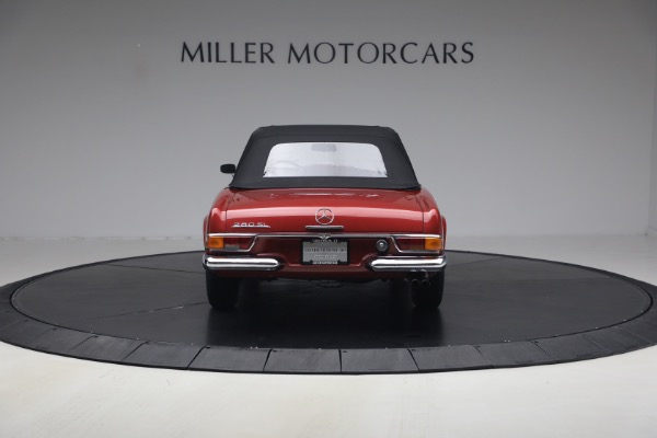 Used 1968 Mercedes-Benz 280SL for sale $229,900 at Alfa Romeo of Westport in Westport CT 06880 27