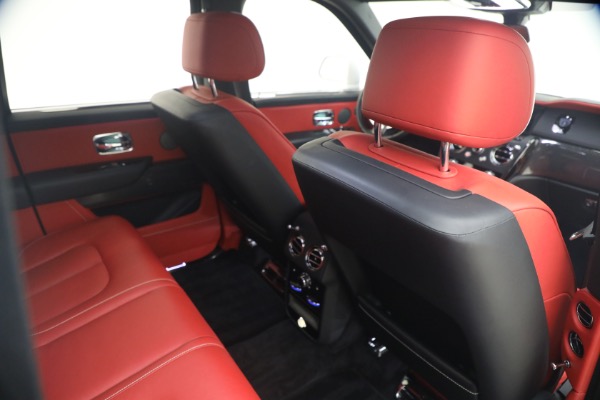 Used 2021 Rolls-Royce Black Badge Cullinan for sale $289,900 at Alfa Romeo of Westport in Westport CT 06880 26